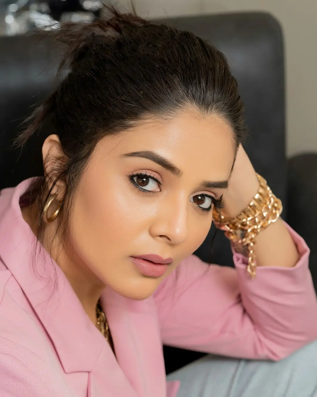 Gemini TV Anchor Sreemukhi Stills In Pink Coat Blue Jeans